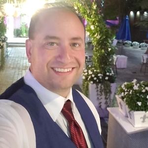 Meet your Posher, Seth